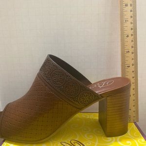 Brighton Reyna Heeled Mule